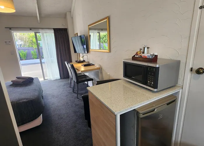 16 Northgate Motor Lodge